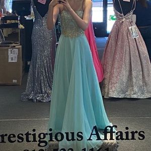 Never worn besides to try it on. Perfect Condition. Retails for $278 online.